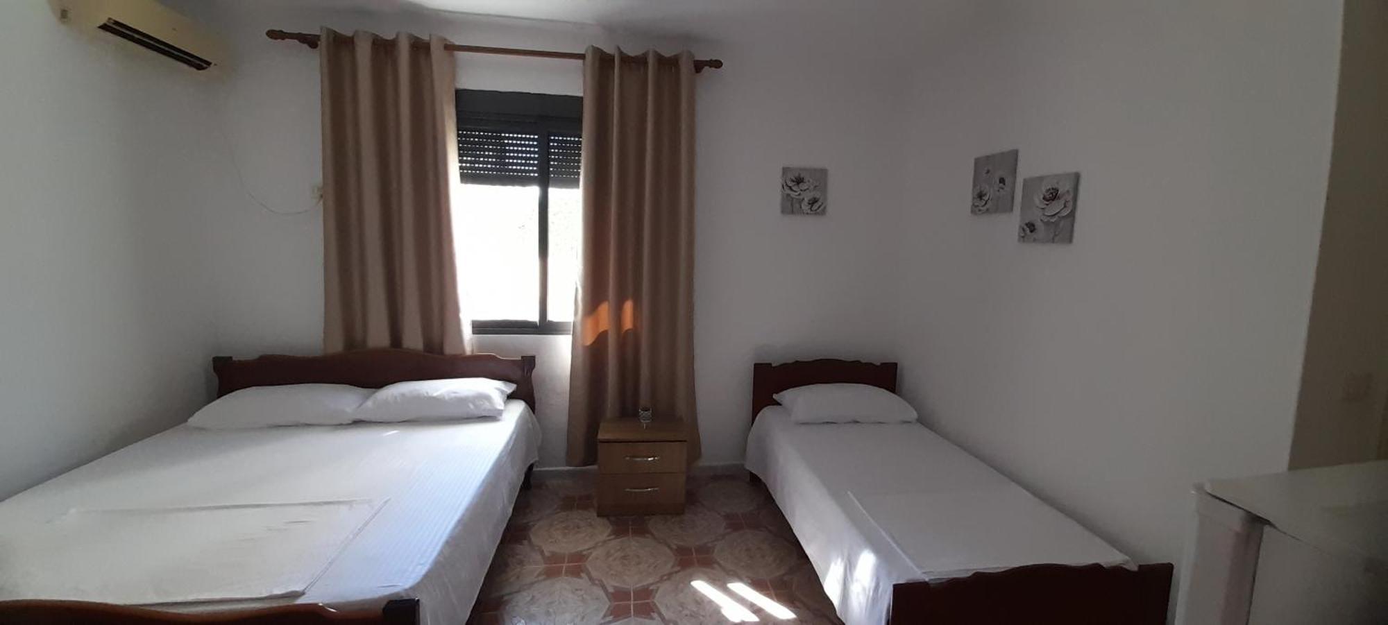 Villa Kurti Durrës Rom bilde